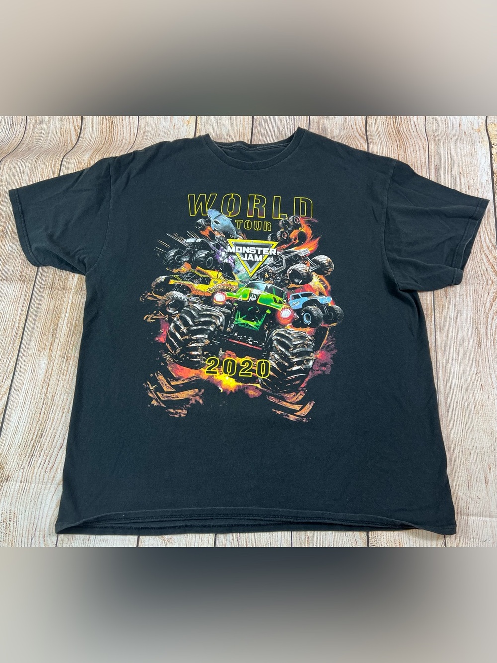Monster Jam Trucks World Tour 2020 Black Graphic T Shirt Size XL